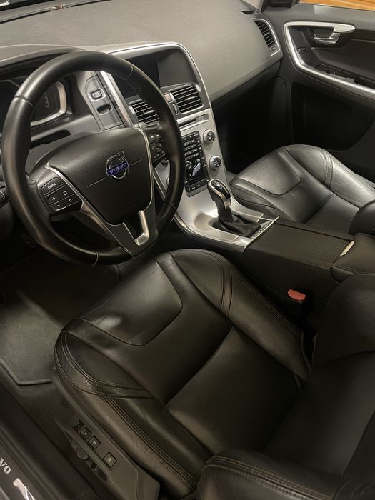 Volvo XC60 T6 2017r