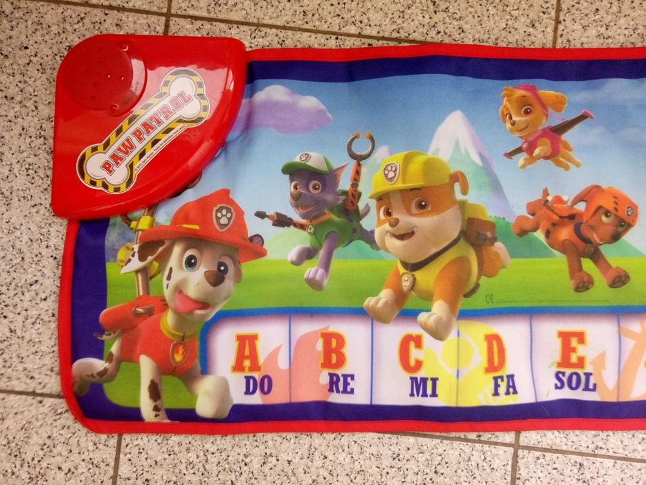 Peluches porta-moedas  / Piano tapete Patrulha Pata