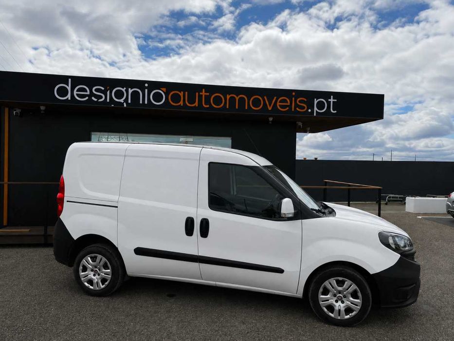 Fiat Doblo 1.3 Multijet | 3 Lugares | 2019 IVA DEDUTIVEL