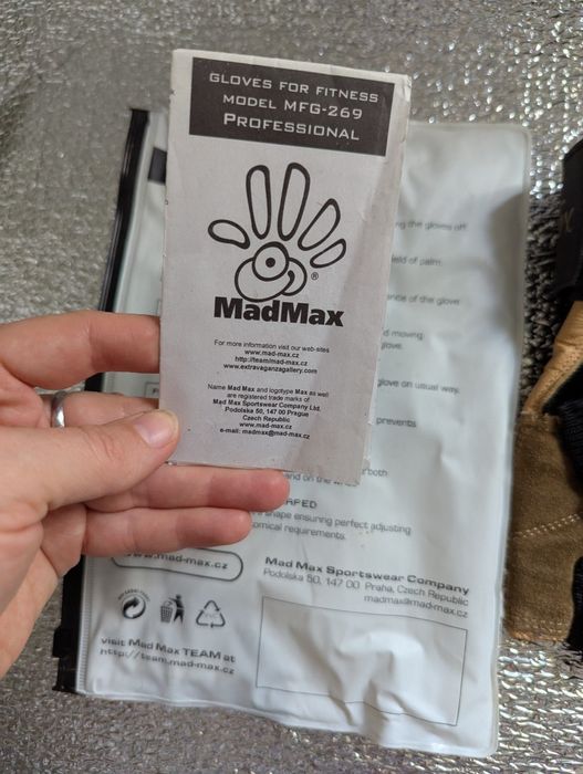 Рукавички MadMax для занять спортом