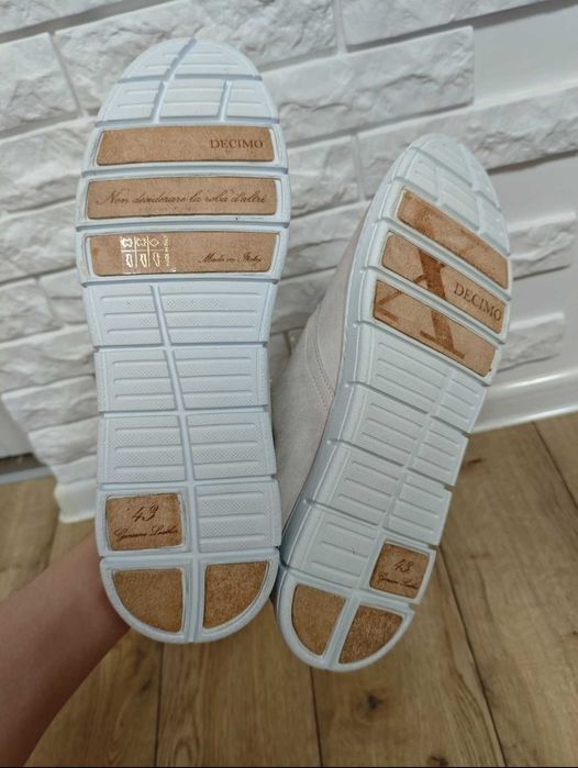 Decimo italy 43 чоловічі черевики кросівки білі шкіряні легкі дезерти
