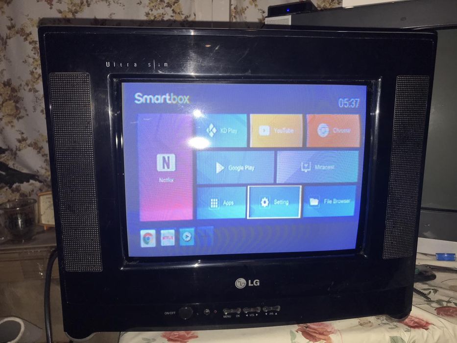 Телевізор LG 14 дюймів