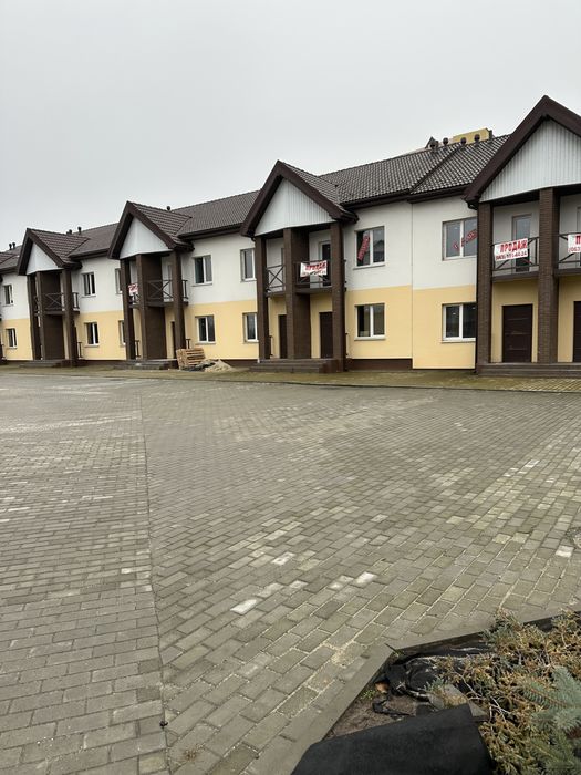 Ваш ідеальний таунхаус серед природи в Черкасах — «River Town»