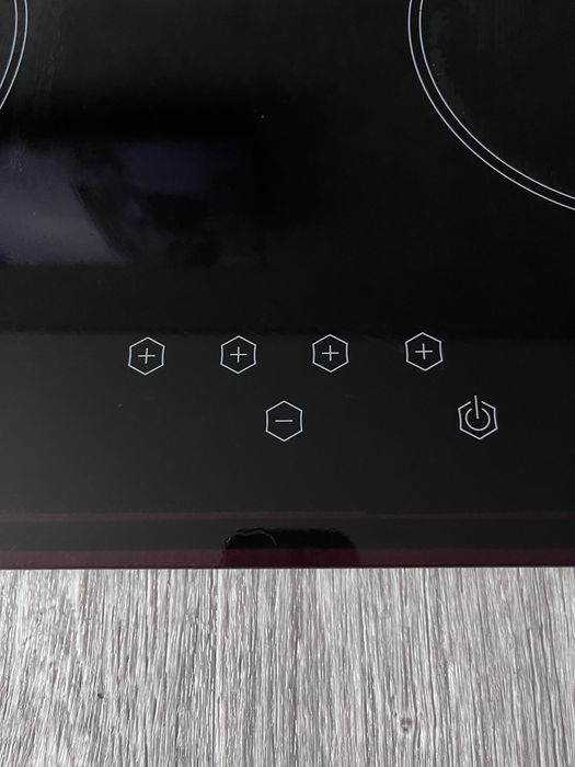 Індукційна варильна поверхня Perfelli