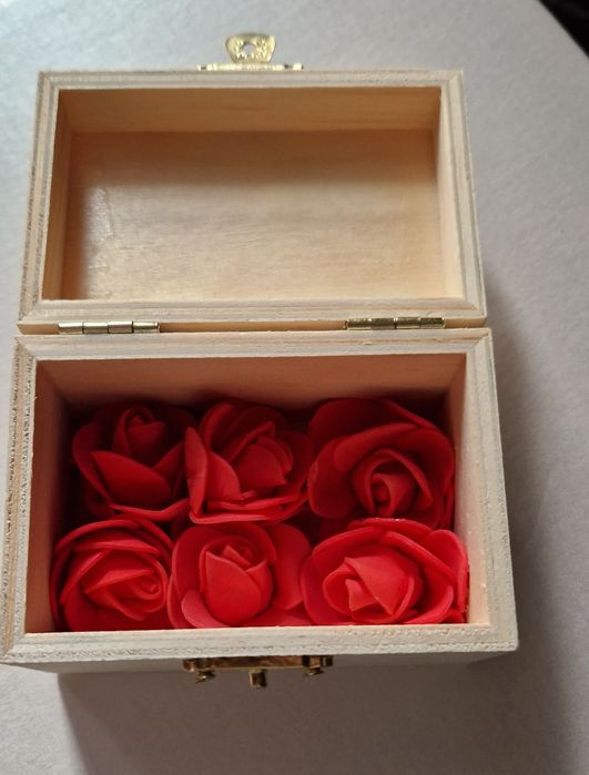 Pudełko na obrączki ślubne