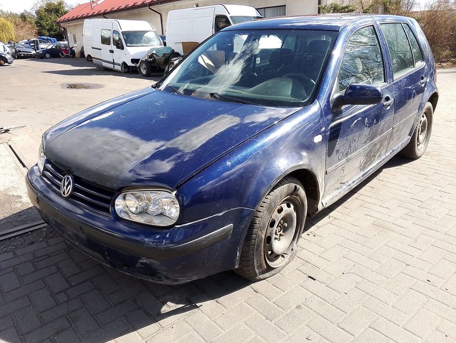 Volkswagen Golf IV (97-06r.) 1.6B 104KM. Silnik ATN,  AUS,  AZD,  BCB Skrzynia ERT,  DLP,  DNZ,  DRZ,  CZB,  DUS,  DUU,  DUV  lakier LB5N.Cały na części. GWARANCJA !!! Przód Tył Zestaw Komplet Drzwi Klapa Zderzak Błotnik Maska Grill Atrapa Szyba Pas Lampa