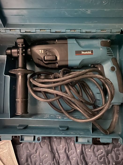 Перфоратор Makita HR 2440