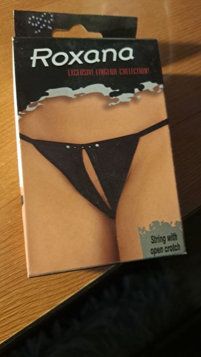 Majteczki stringi czarne