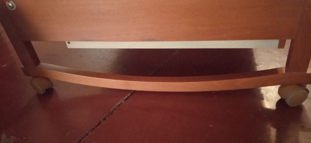 Продам дитяче ліжечко 0-3 роки