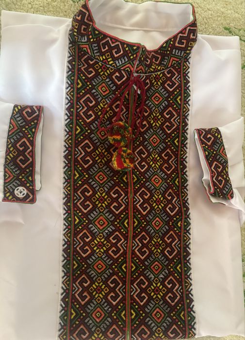 Продам вишиванка чоловіча ,4700