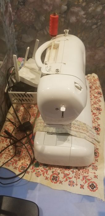 Швейная машинка singer 8763