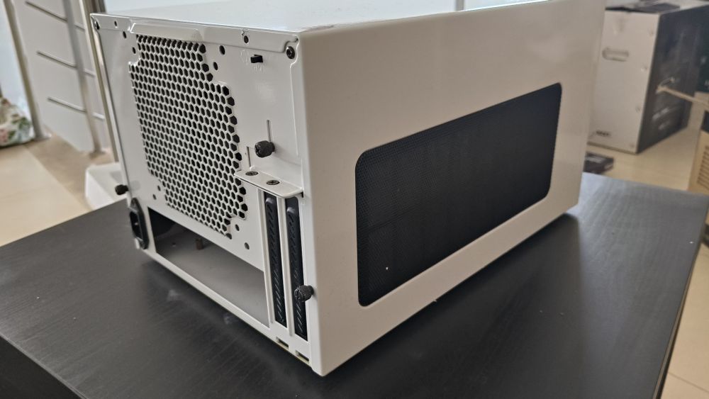 Caixas ATX e Mini Atx