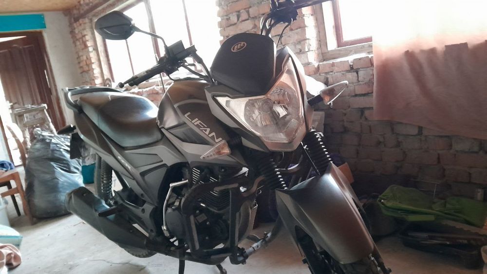 Lifan 150 2e. Мотоцикл