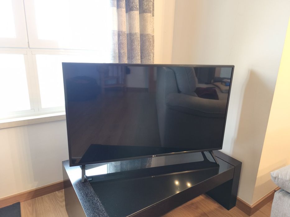 TV LG 43" LED Smart TV
Diagonal de Ecrã: 109 cm
Ecrã: LED UHD 4K
Resolução: 3840 x 2160 px
Contraste: LG Local Contrast
Freq. de Respos