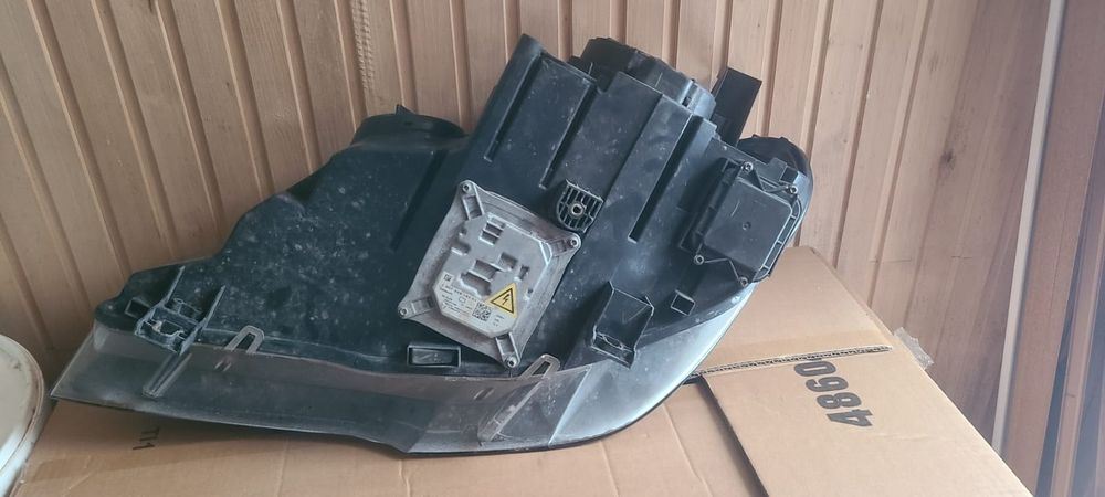 адаптивні фари bmw e70 дорес