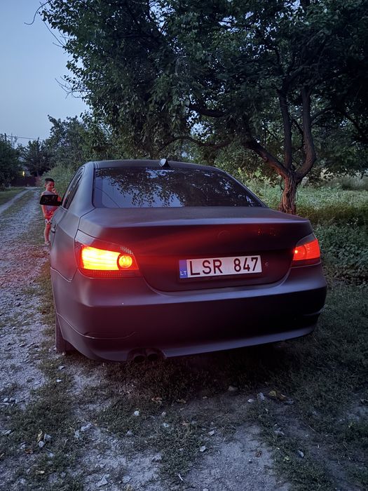 Продам БМВ Е60 530d