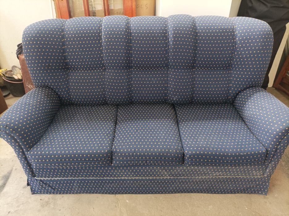 Sofá Cama Azul de Tecido Reforçado