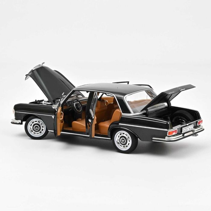 1/18 Mercedes-Benz 280 SE 1968 W108 - Norev