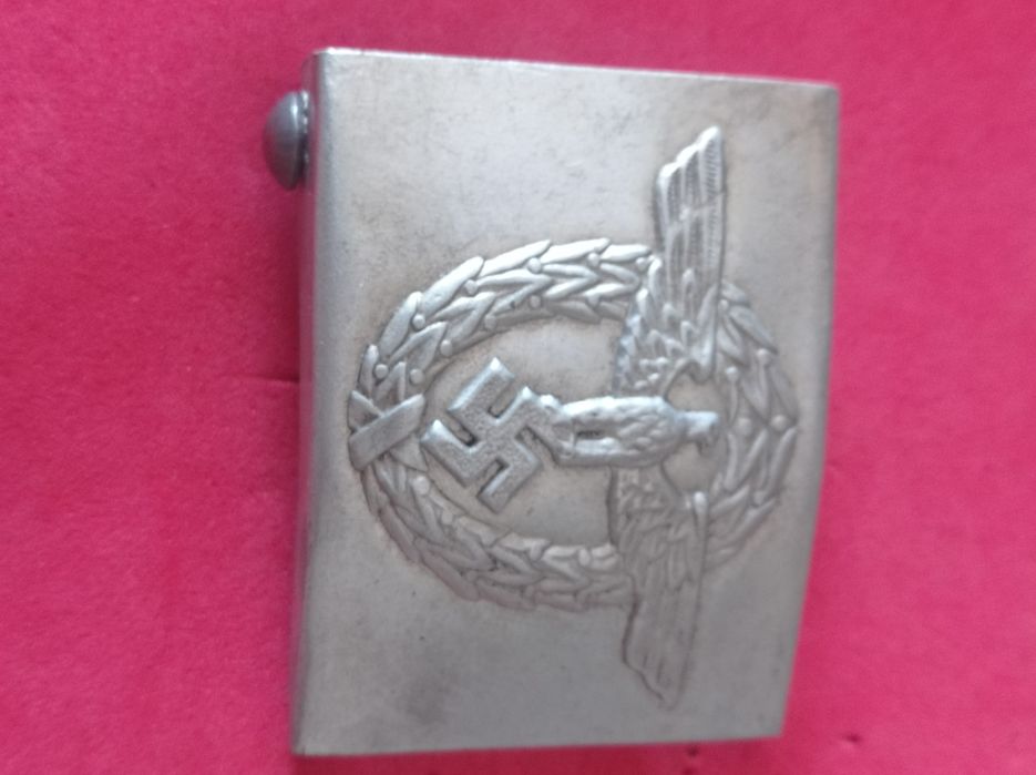 Fivela de cinto alemã