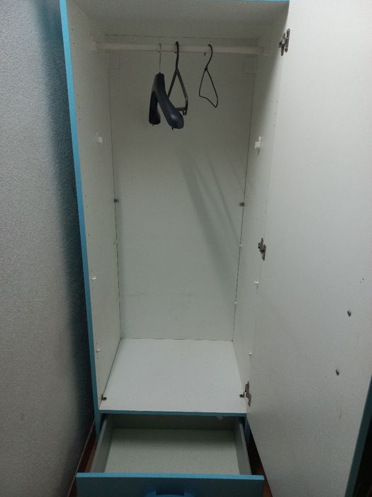 Guarda roupa criança