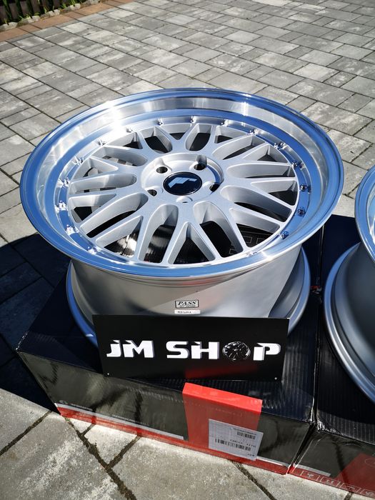Felgi Japan Racing JR23 19" 8.5J 9.5J 5x120 BMW E90 E92 F30 F32 F36