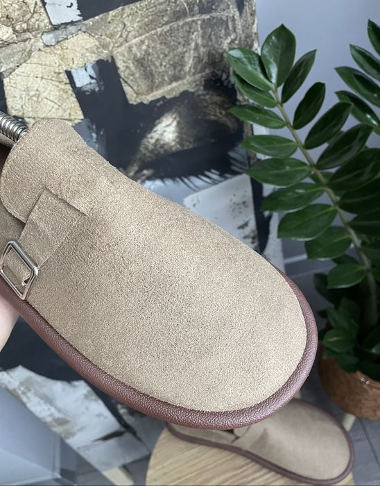 замшеві лофери бежеві