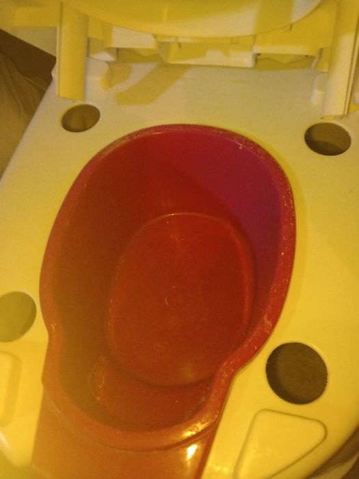 Nocnik grający z klapką