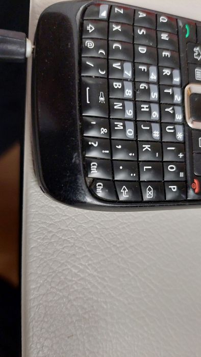 Telefon NOKIA E63-1