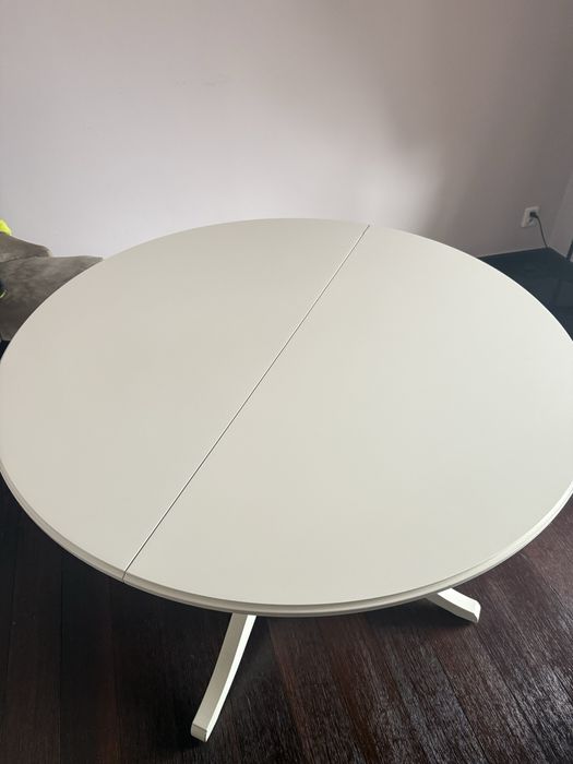 Stół okrągły rozkładany