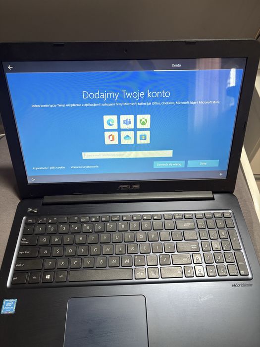 Laptop Asus E502N