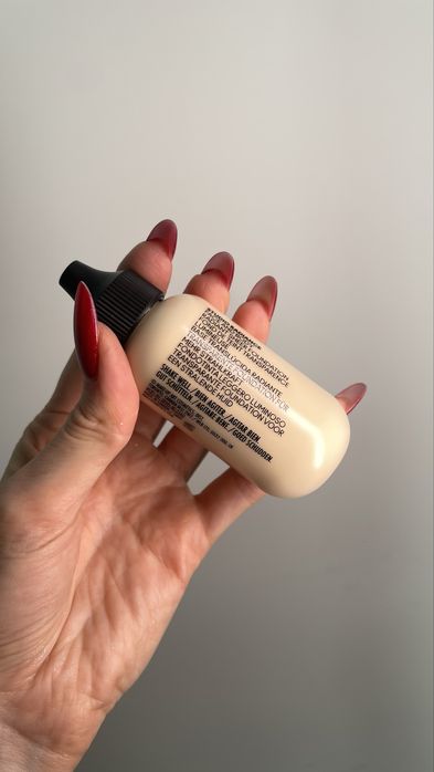 Podkład MAC studio radiance C0