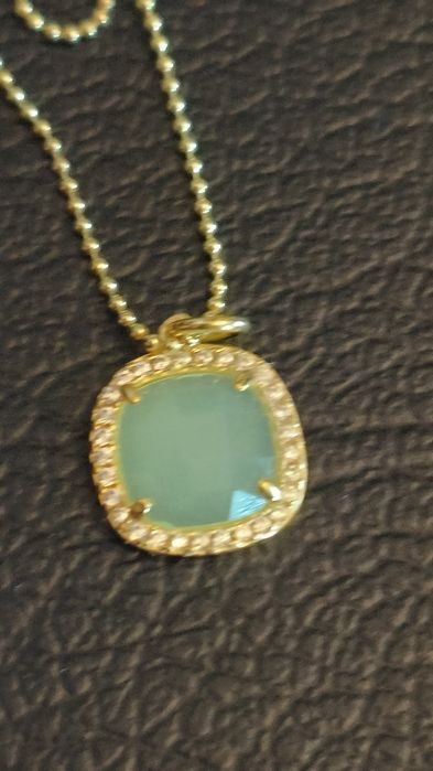 Colar em prata com pedra