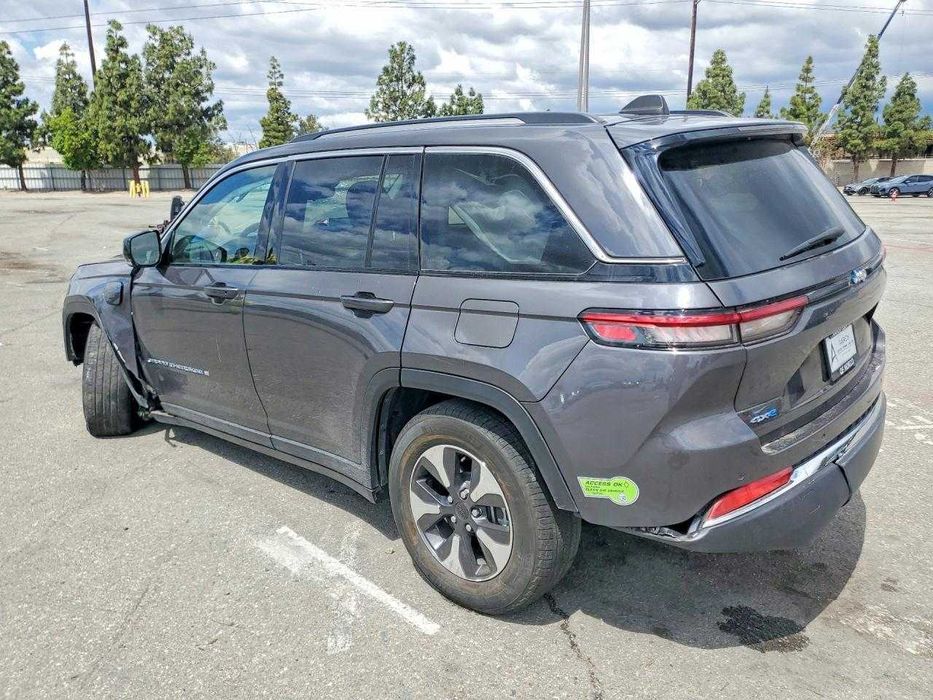 2023 Jeep Grand Cherokee 4xE plug-in hybrid
