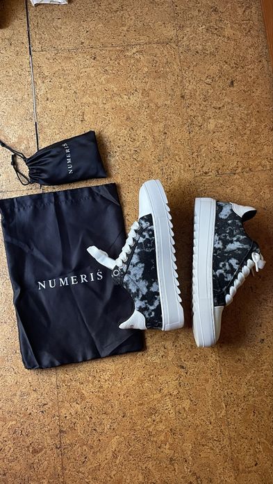 Tenis numeris nova