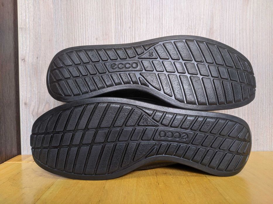 Кроссовки кожаные  Ecco