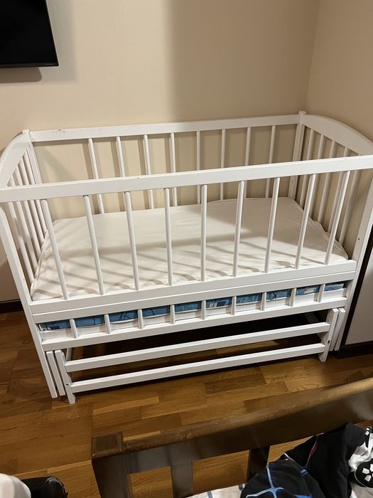 Дитяче ліжечко колиска