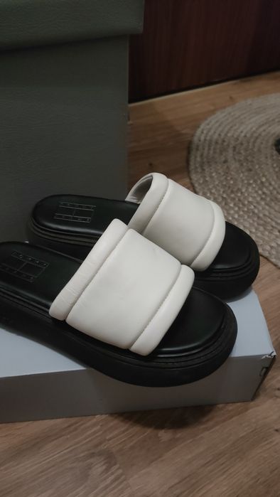 Tommy hilfiger klapki damskie