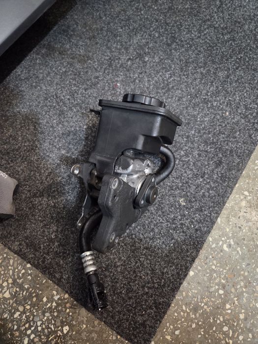 Бачок з насосом ГУР BMW E60 2004   M57/N52/M52/N47 7693974101
