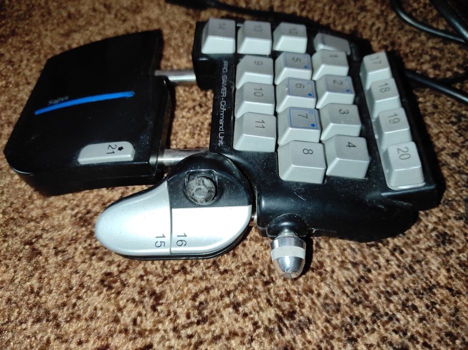 saitek pro gamer command unit