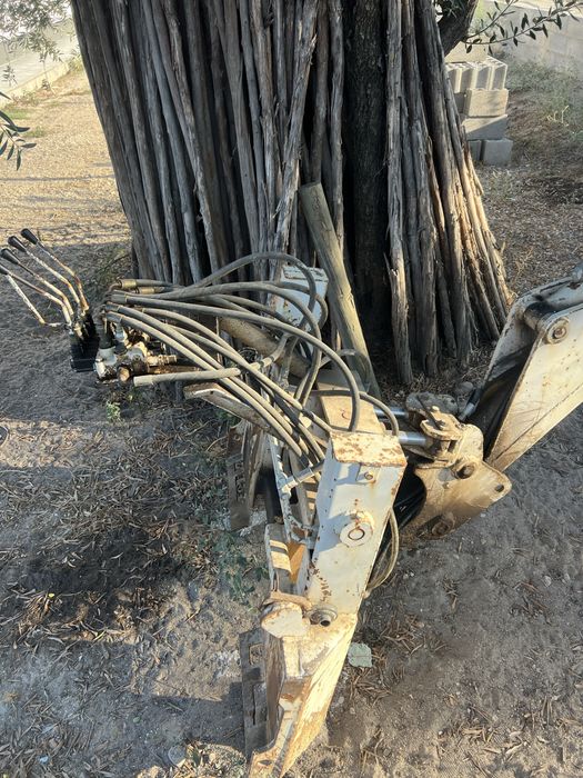 Retroescavadora hidraulica para Bobcat