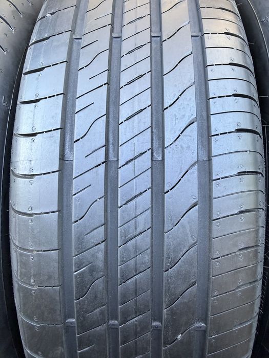 Літні шини 215/60 R17 Goodyear EfficientGrip 2 SUV 4шт. 99% 2024