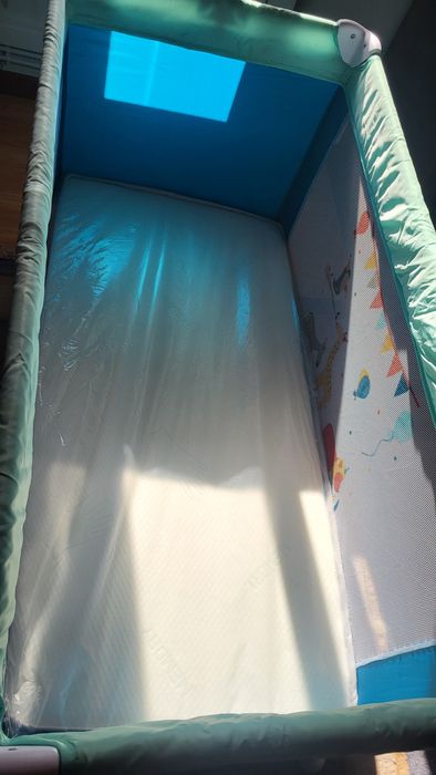 Cama de bebé transportável