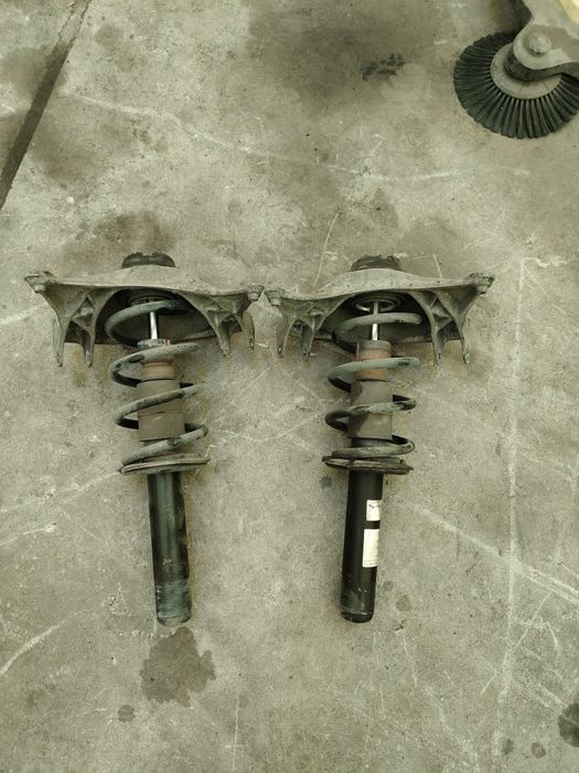 Amortyzator 2x audi a4 b8 przód