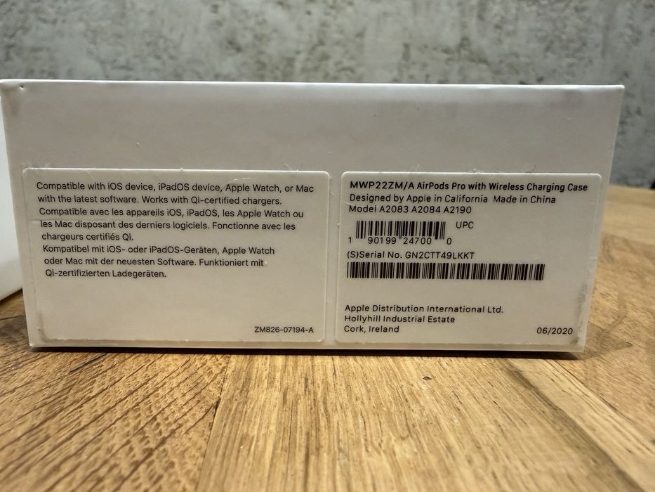 AirPods Pro z etui MagSafe