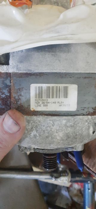 Двигун пральної машини Whirlpool в робочому стані