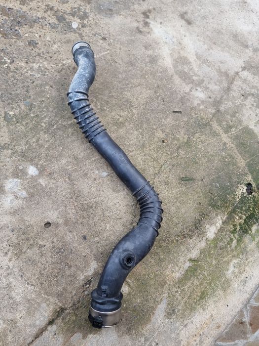 Патрубок інтеркулера БМВ Е90 Е91 Е92 Е93 Х1 Е84 2.0 дизель N47 BMW 2.0