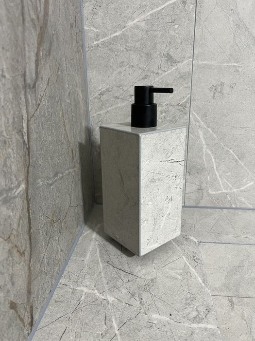 Вкладання плитки, плиточник.