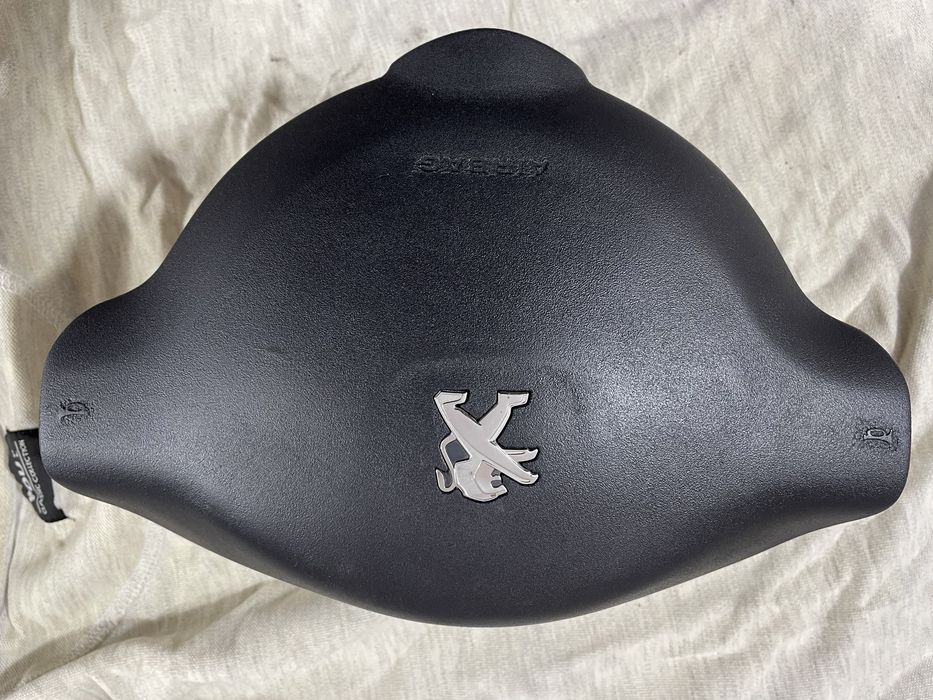 Інші мото кришка подушка безпеки Peugeot Partner інші мото запчастини