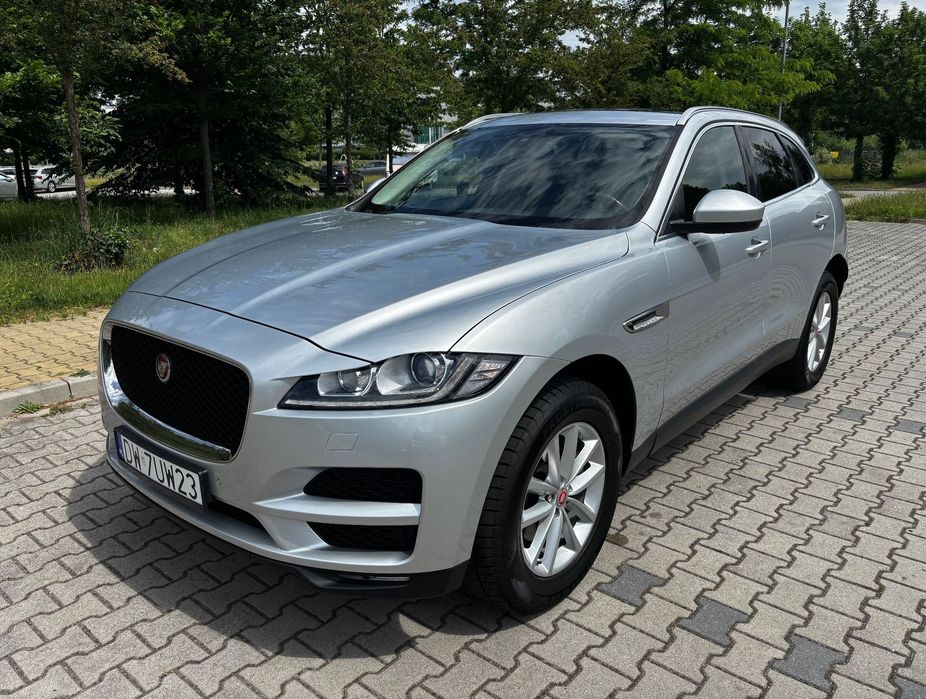 Jaguar F-Pace Jaguar F-Pace 2.0 163KM E-Performance Prestige 168571KM Manual Pełny S