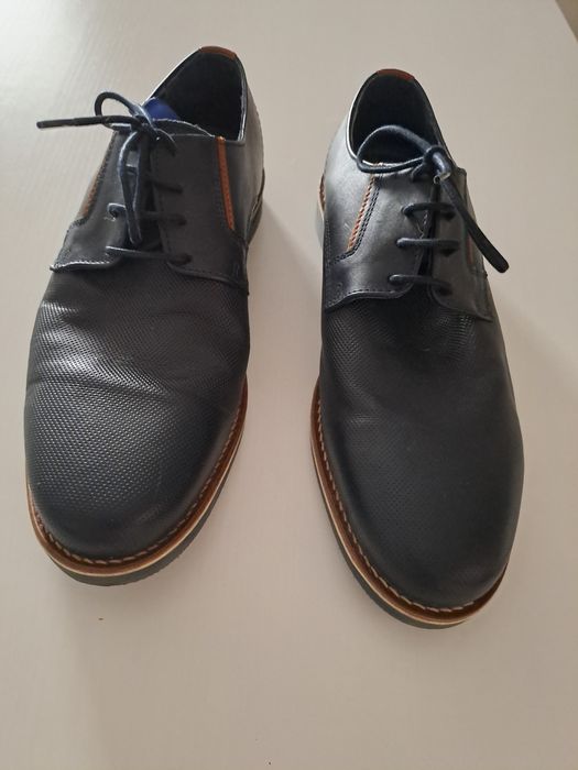 Sapatos homem - tam 42